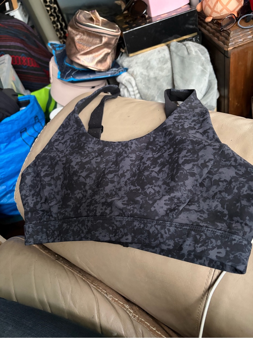 Lole Gray/Black Wireless Sports Bra Size M. Excellent condition!